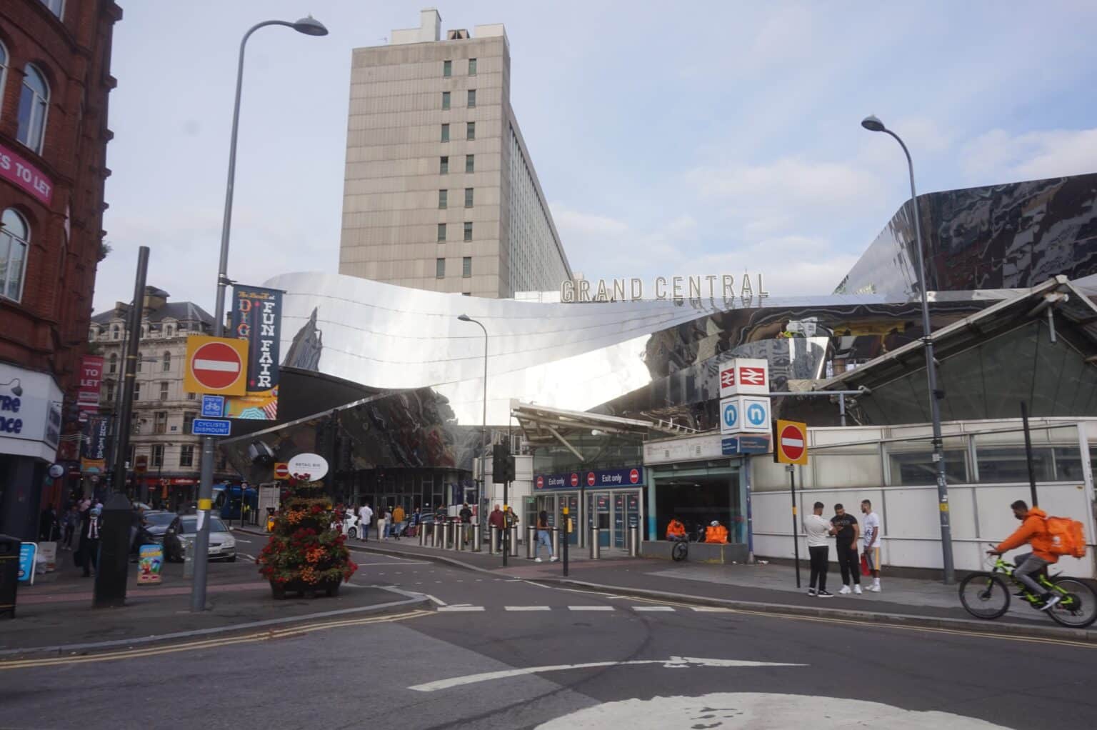 Interior of Birmingham New Street train station